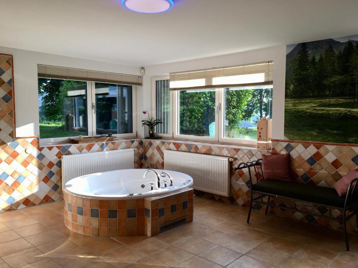 Naturforsthaus Ferienwohnung Fuer Hunde- Und Tierverbundene Menschen Preitenegg Eksteriør bilde